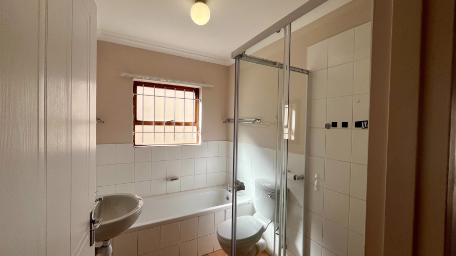 2 Bedroom Property for Sale in Guldenland Western Cape